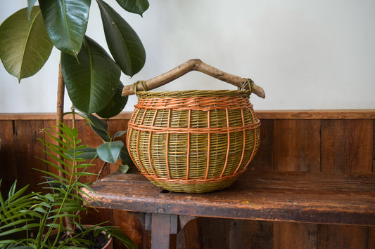 Rounded basket